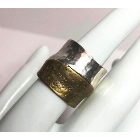 Silpada Jewelry - 1536 Silpada 925 Sterling Silver tow-tone band ring size 7 10.2 grams